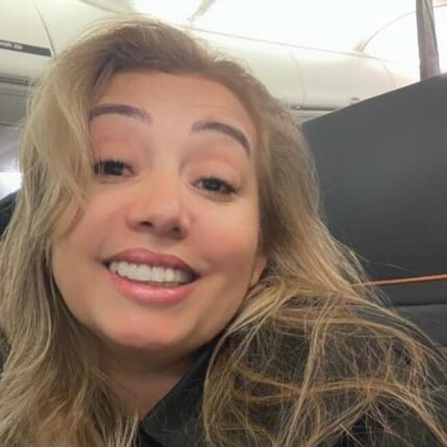 Babysitter in Brasília: Lusia Ferreira Chellal