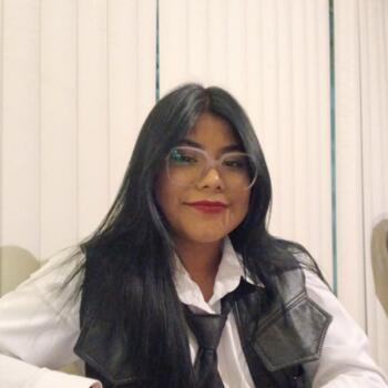 Niñera en Los Olvera: Gabriela