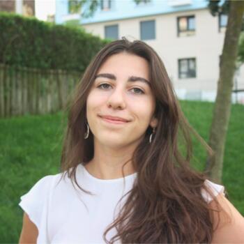 Babysitter em Corroios: Ana