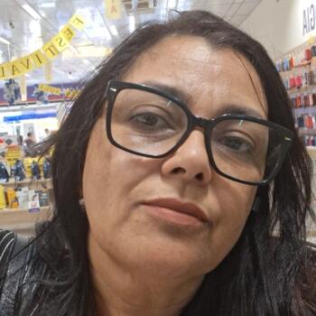 Babá Sorocaba: Esmeralda