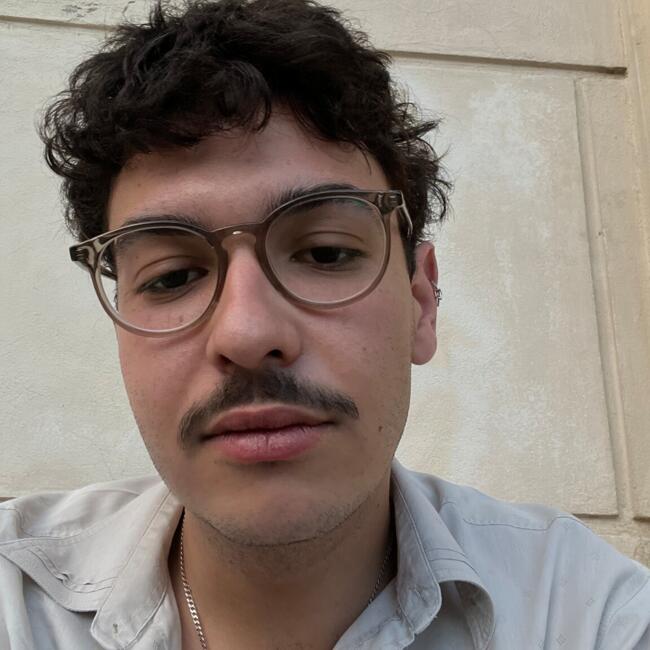 Babysitter in Wien: Valentin-Andrei