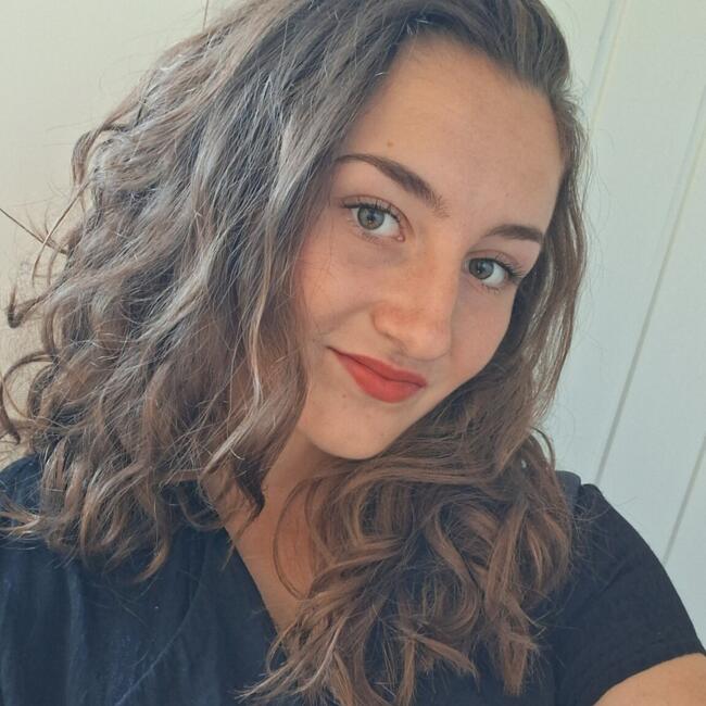 Baby-sitter à Abrest: Carmen