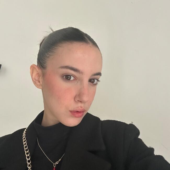 Babysitter in Cagliari: Asia