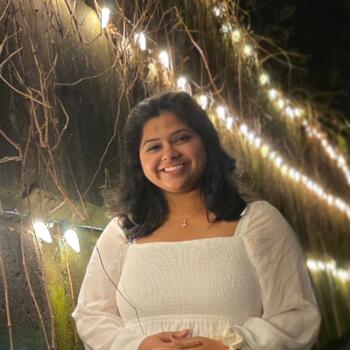 Baby-sitter in Surrey: Vaishali