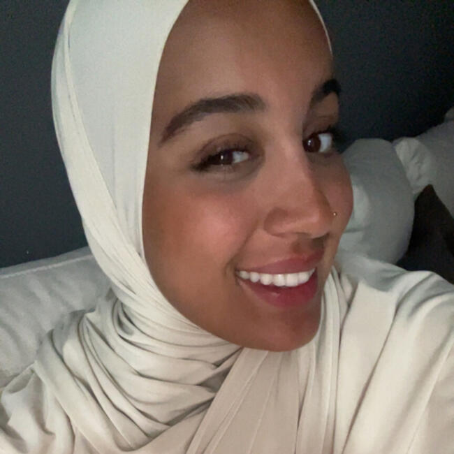 Babysitter in Asnières-sur-Seine: Zahra