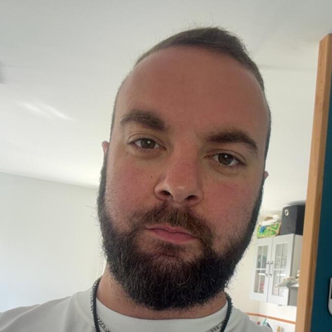 Babysitter in Saint-Pierre-du-Bosguérard: Nicolas