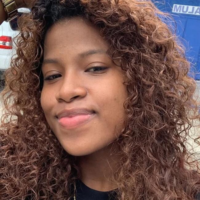 Babysitter in Panama City: Sara