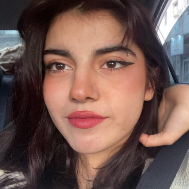 Babysitter in Amman: Sally