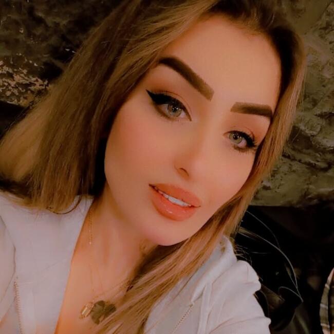 وظيفة جليسة أطفال في عمّان: لينا