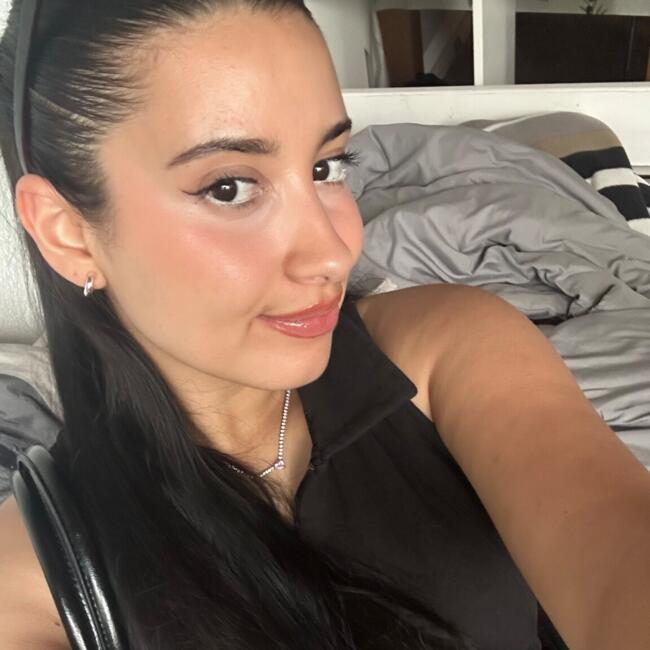 Babysitter in Augsburg: Riham