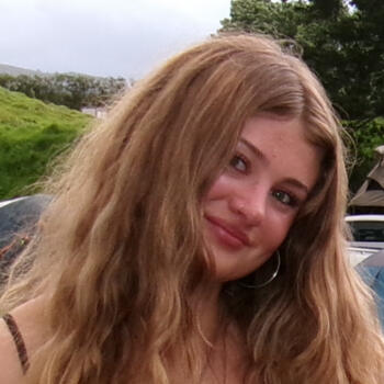 Babysitter in Wellington: Ellie