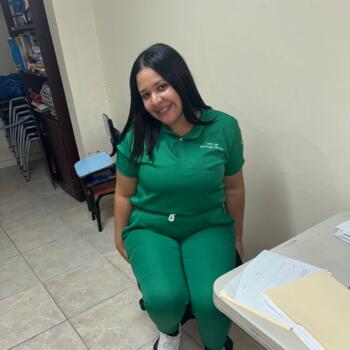 Niñera Santo Domingo (Distrito de Santo Domingo): Leea Lee