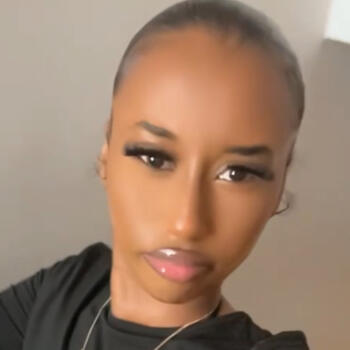 Babysitter in Sheffield: Yasmin