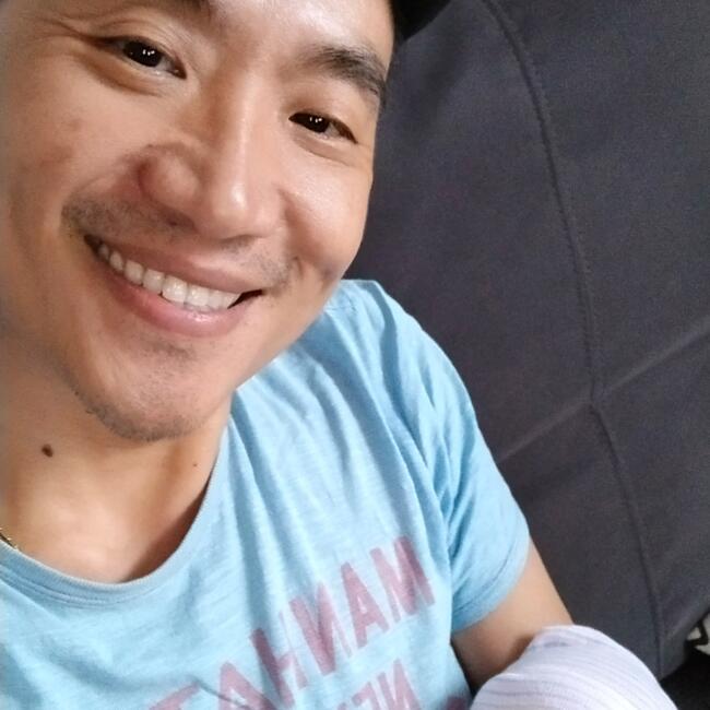 香港島的臨時保母工作: Kim