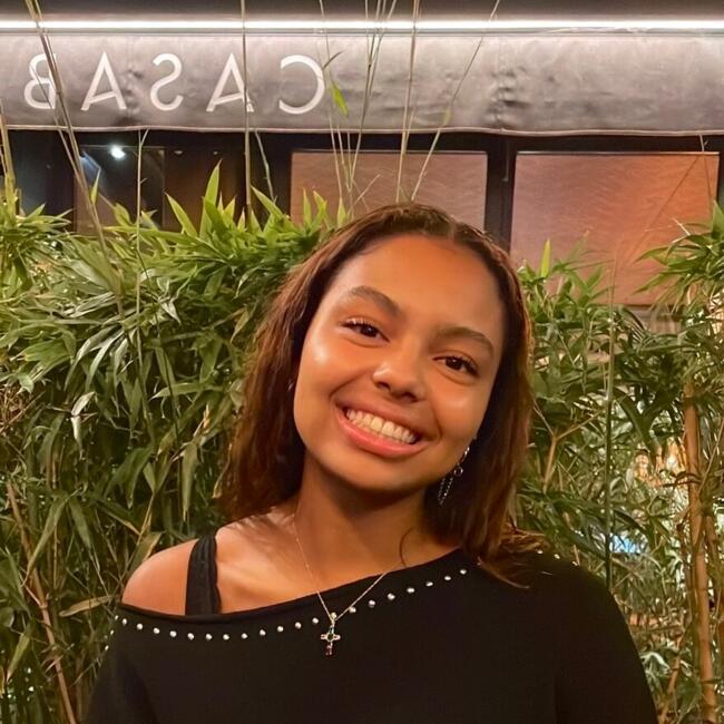 Babysitter in London: Séléna