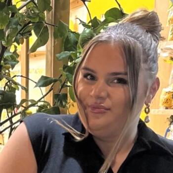 Babysitter in Manchester: Ellie