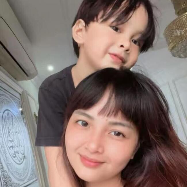 Babysitting job in Kampung Baru Subang: Anne