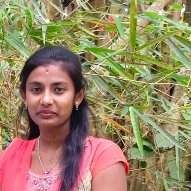 बंगलौर में आया: Rakshitha