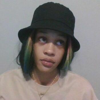 Babysitter in New York: Keyondra