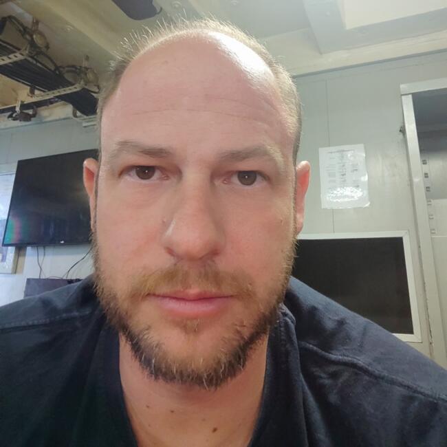 Babysitting job in Petroúpolis: Dimitrios