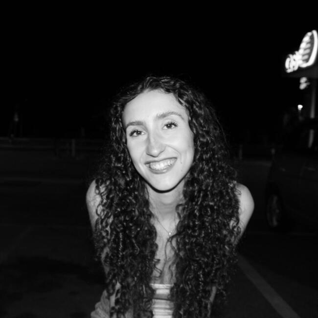 Babysitter a Carugate: Lara Blu