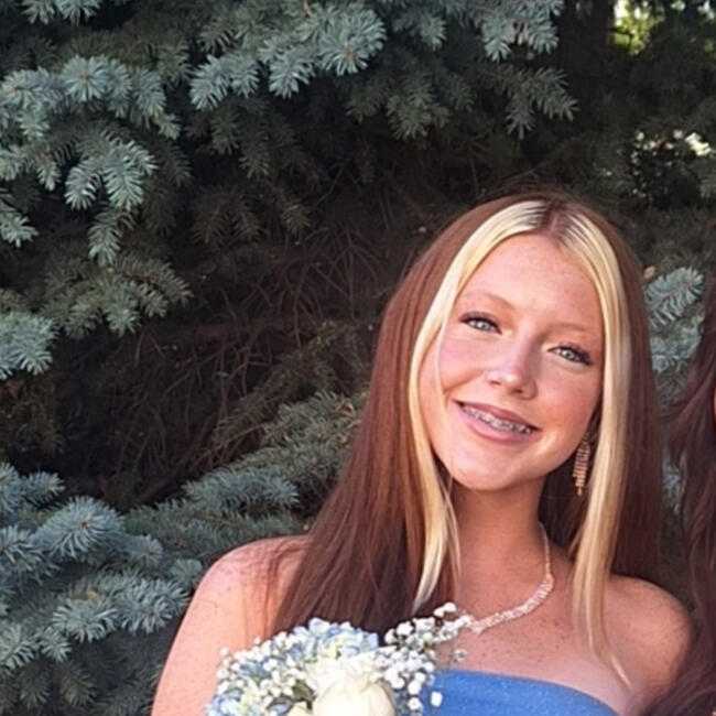 Babysitter in Parker (Colorado): Angel