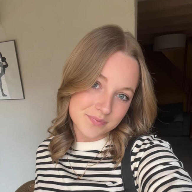 Babysitter in Dijon: Juliette