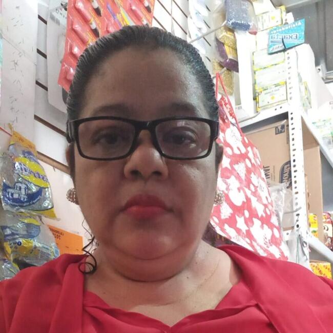 Babysitter in Santa Rosa: Amparito