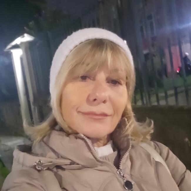 Babysitter in Naples: Monica