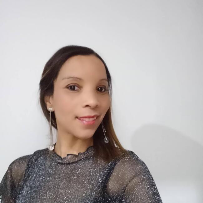 Babysitter in Paraíba do Sul: Rosangela