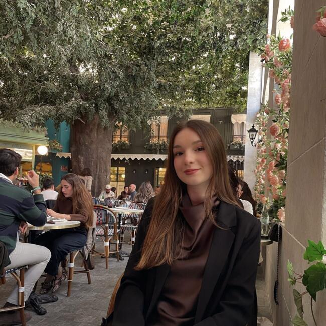 Nanny in Alcalá de Guadaira: Violeta