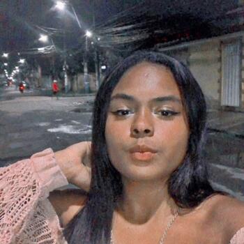 Babysitter em Lisboa: Juliana