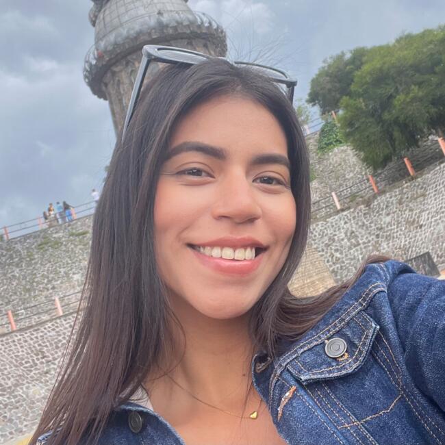 Babysitter in Madrid: Ayleen Mera