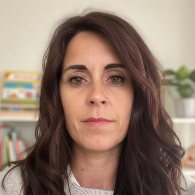 Babysitter in Arganda: Demy