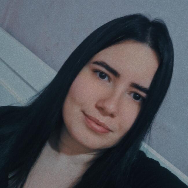 Babysitter in Esteio: Julie