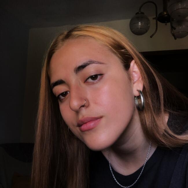 Babysitter em Fermentelos: Luciana