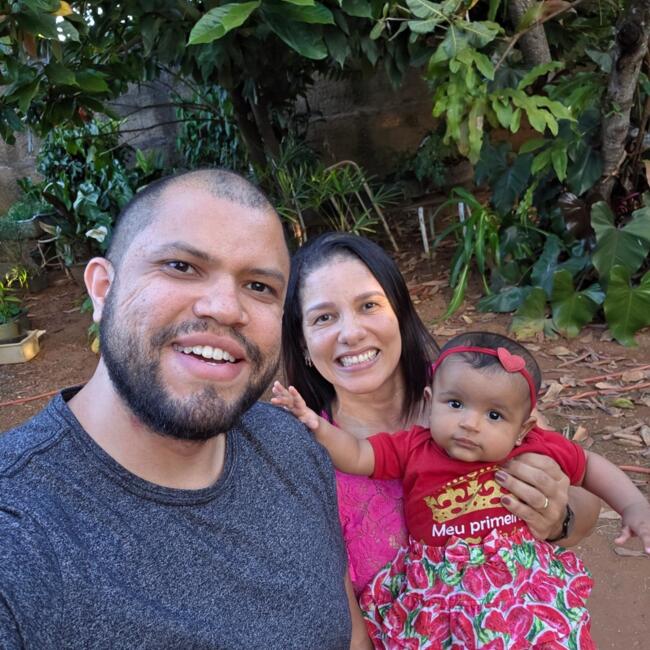 Emprego de babá em Brasília: Samuel