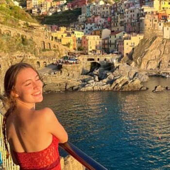 Babysitter in Laval: Clara