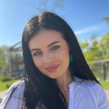 Babysitter in Iași: Madalina