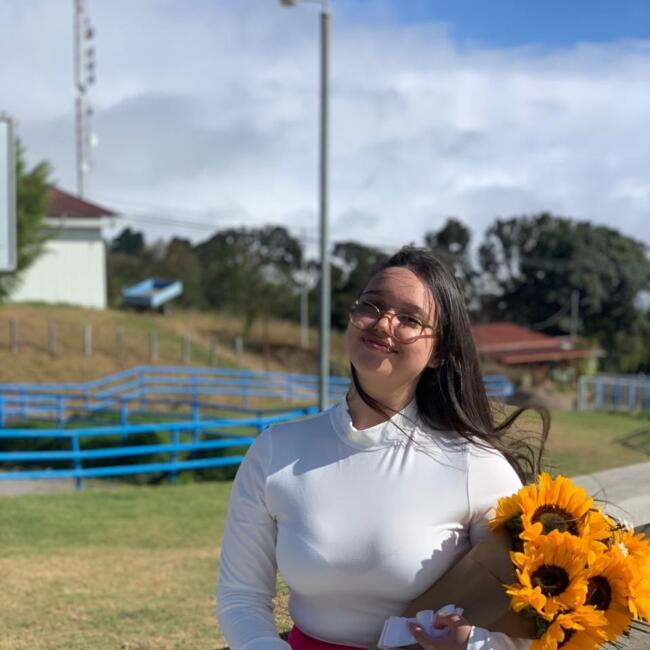 Babysitter in Cartago: Rachel