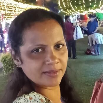 Babysitter in Colombo: Dileeka