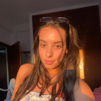 Babysitter Ponte do Rol: Maria
