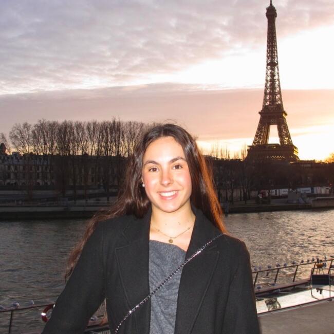 Babysitter in Leipzig: Adriana