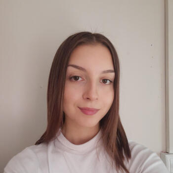 Babysitter in Athens: Konstantina