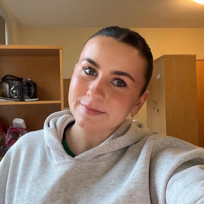 Babysitter in Sallins: Deirdre