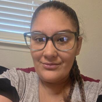 Babysitter San Antonio: Natasha