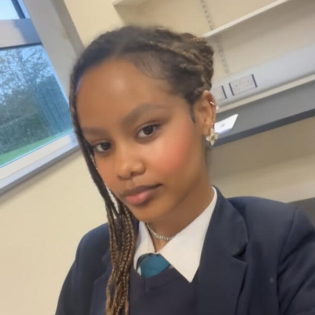 Babysitter in Belfast: Hanna