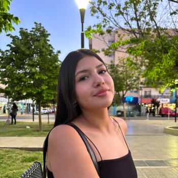 Babysitter in Neuquén: Agustina
