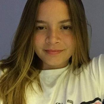 Babysitter Vila Velha: Tais