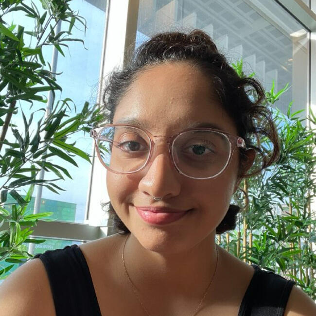 Babysitter in Singapore: Pooja